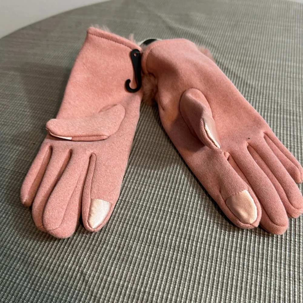 Faux Fur Band Detailed Blush Colored Gloves